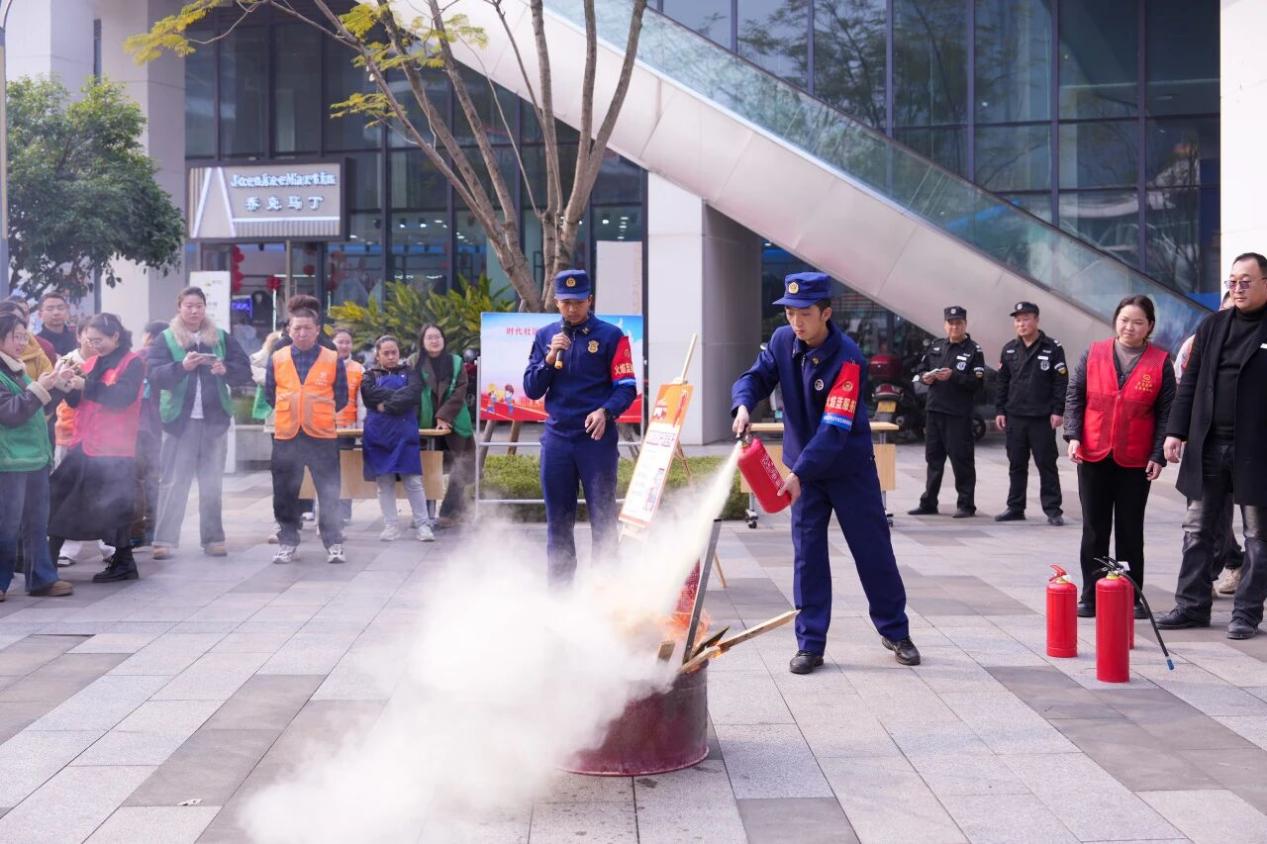 说明: 3c20879fc6410eaeebfead6d11927674 说明: 3c20879fc6410eaeebfead6d11927674